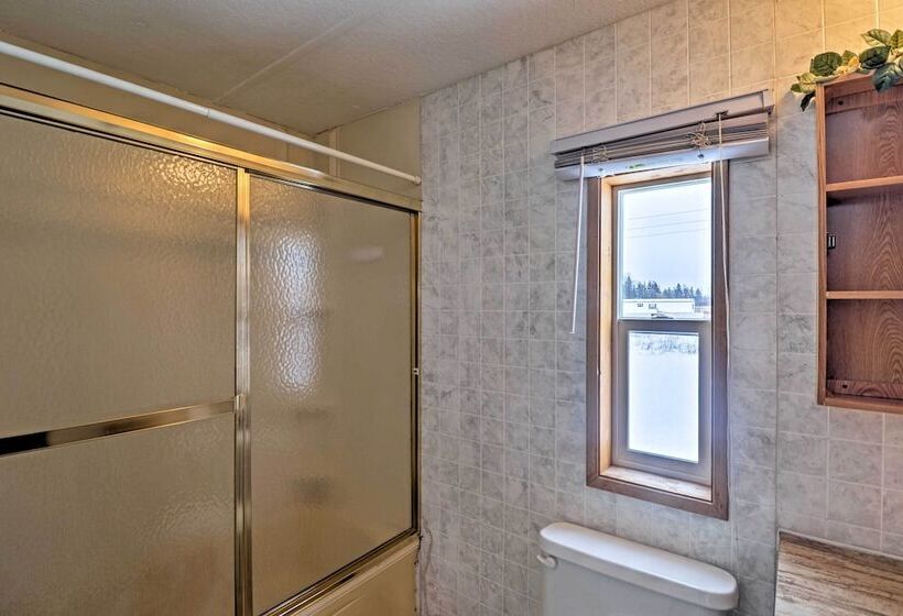 Columbia Falls Home ~ 22 Mi To Glacier Natl Park!