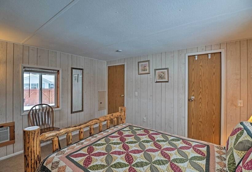 Columbia Falls Home ~ 22 Mi To Glacier Natl Park!