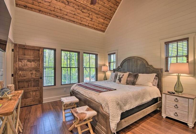 Gated Glenville Cottage: Hike, Fish, & Golf!