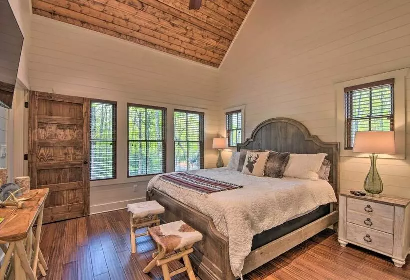 Gated Glenville Cottage: Hike, Fish, & Golf!
