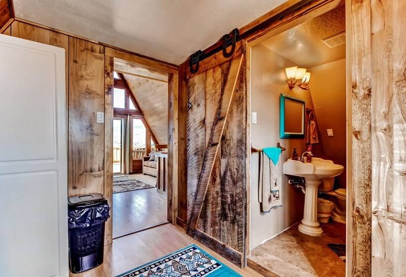 Secluded & Cozy Antimony Cabin W/ Fire Pit