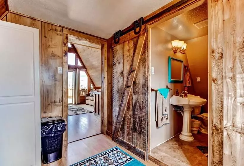 Secluded & Cozy Antimony Cabin W/ Fire Pit