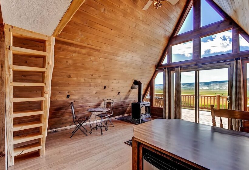 Secluded & Cozy Antimony Cabin W/ Fire Pit