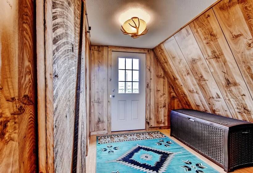 Secluded & Cozy Antimony Cabin W/ Fire Pit