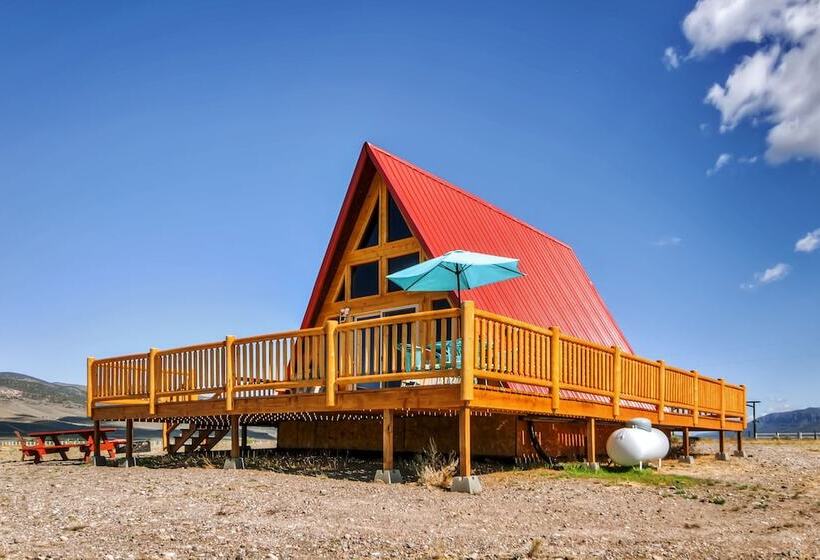 Secluded & Cozy Antimony Cabin W/ Fire Pit