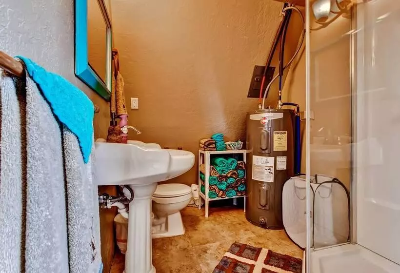 Secluded & Cozy Antimony Cabin W/ Fire Pit