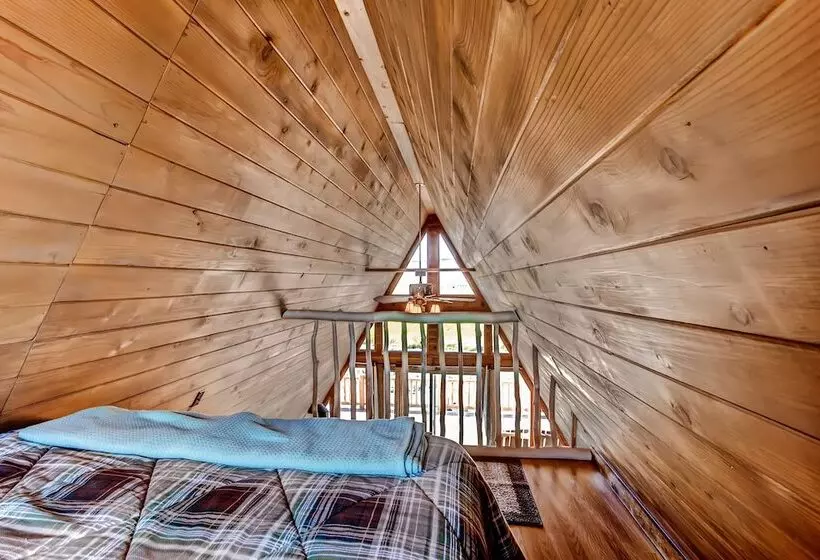 Secluded & Cozy Antimony Cabin W/ Fire Pit