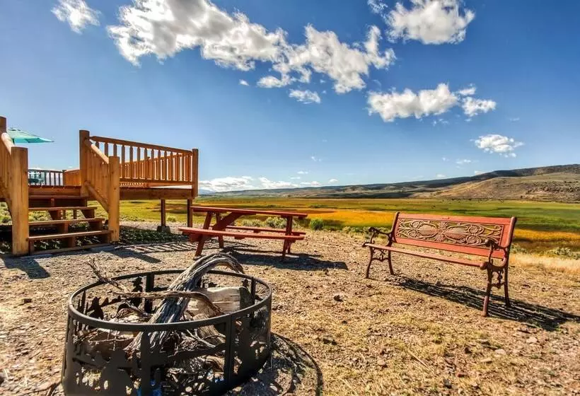 Secluded & Cozy Antimony Cabin W/ Fire Pit