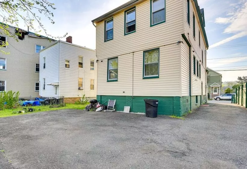 Cozy + Convenient West Orange Home   16 Mi To Nyc!