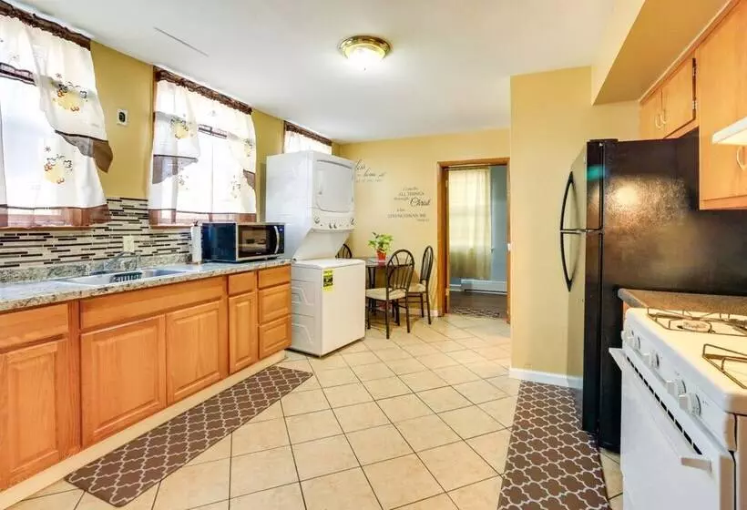 Cozy + Convenient West Orange Home   16 Mi To Nyc!