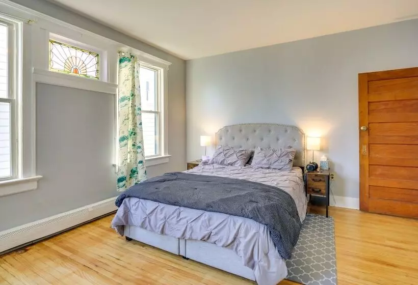 Cozy + Convenient West Orange Home   16 Mi To Nyc!