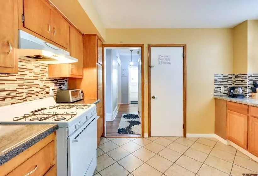 Cozy + Convenient West Orange Home   16 Mi To Nyc!