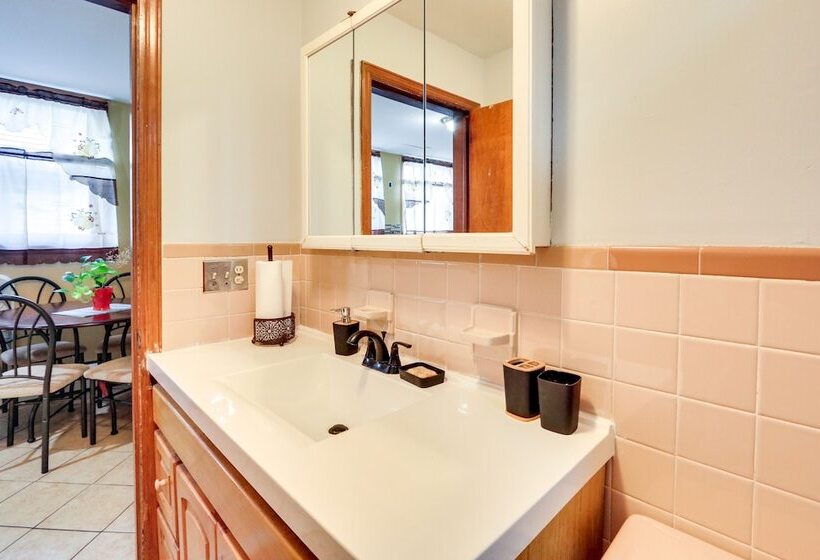 Cozy + Convenient West Orange Home 16 Mi To Nyc!