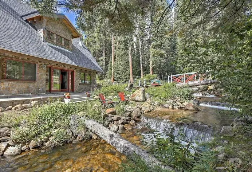 Cozy Dumont Cottage With Mill Creek Views!