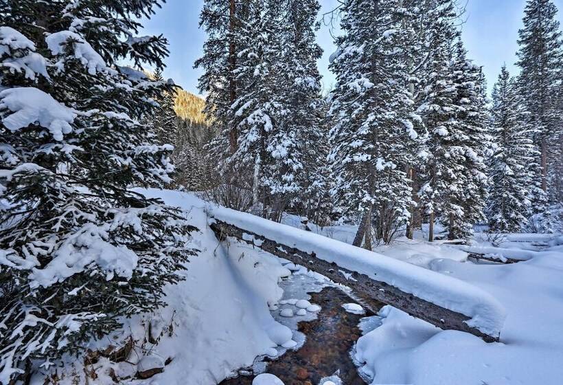 Cozy Dumont Cottage With Mill Creek Views!