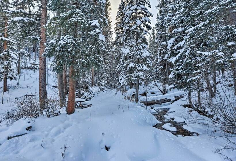Cozy Dumont Cottage With Mill Creek Views!
