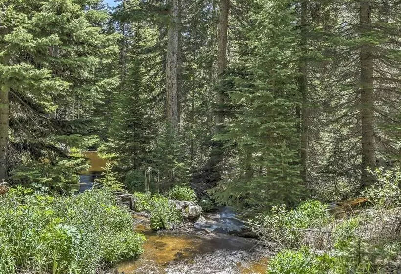 Cozy Dumont Cottage With Mill Creek Views!