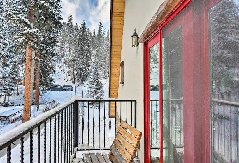 Cozy Dumont Cottage With Mill Creek Views!