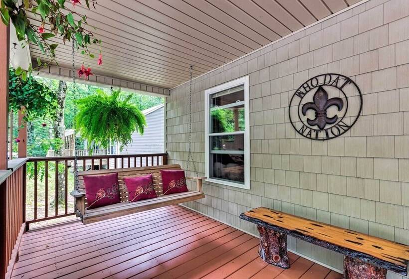 Beech Mountain Home W/ Covered Deck, Near Skiing!