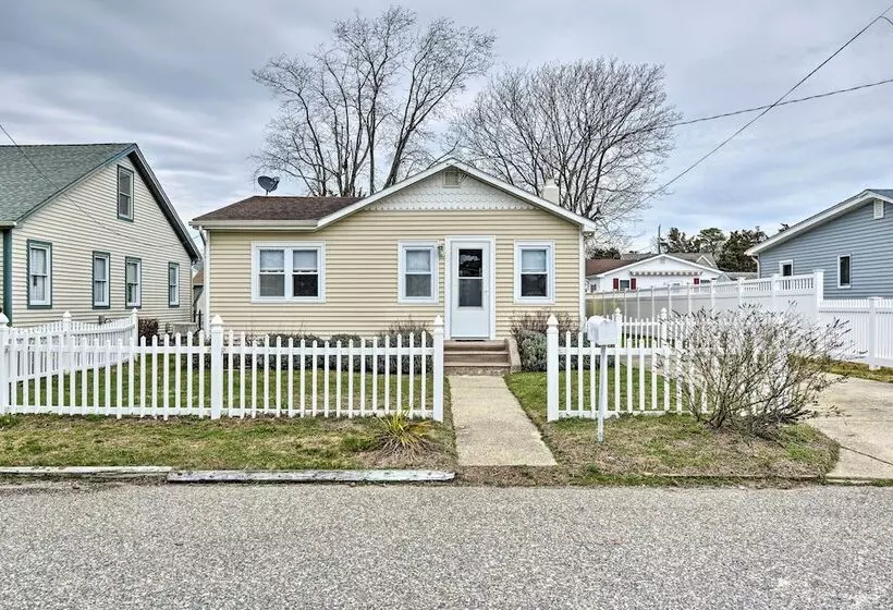 Cozy Villas Cottage W/ Deck, 1/2 Block To Beach!