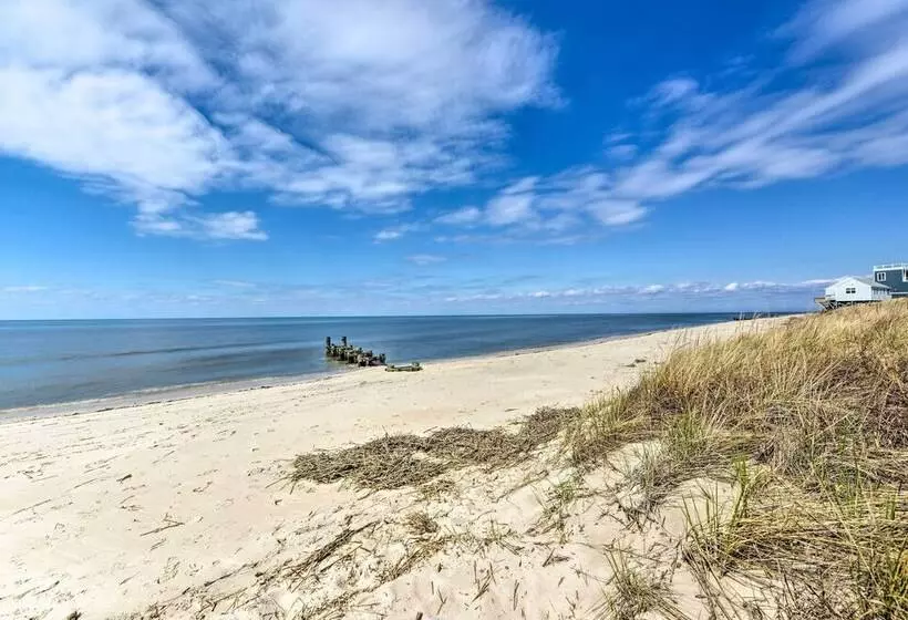 Cozy Villas Cottage W/ Deck, 1/2 Block To Beach!