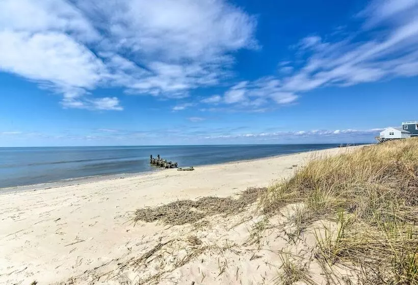 Cozy Villas Cottage W/ Deck, 1/2 Block To Beach!