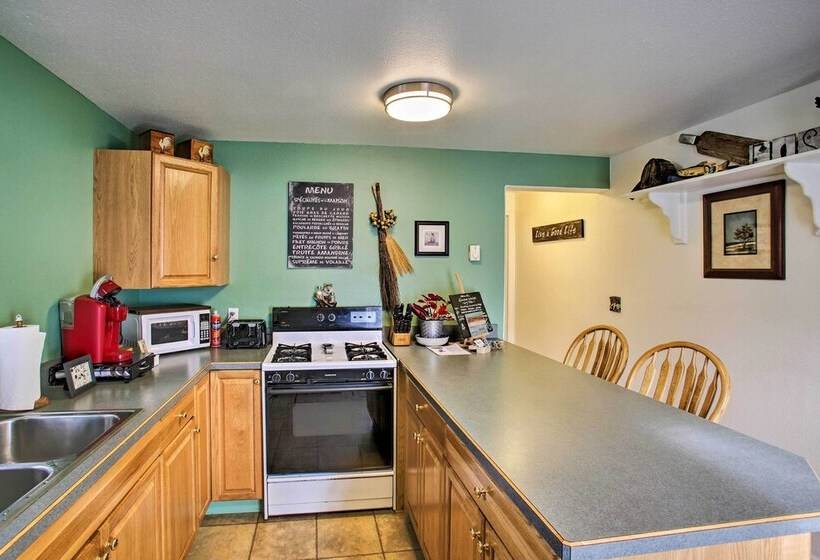 Cozy Winchester Lake Cabin: Hunting/fishing Haven!