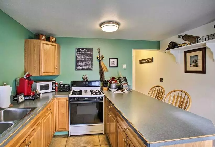 Cozy Winchester Lake Cabin: Hunting/fishing Haven!