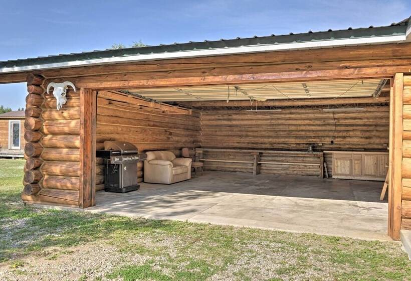 Cozy Wy Home: Rivers, Lakes, Mountains, Wildlife