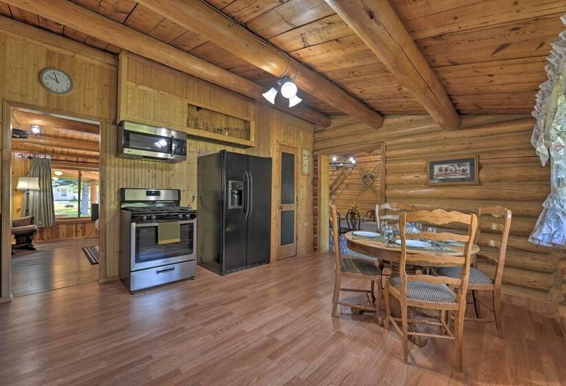 Cozy Wy Home: Rivers, Lakes, Mountains, Wildlife