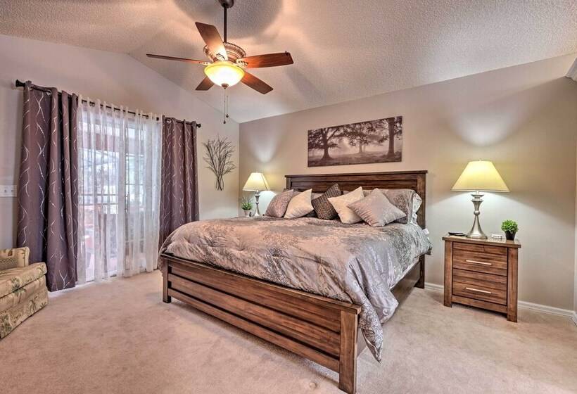 Centrally Located Deltona Home With Pool & Yard