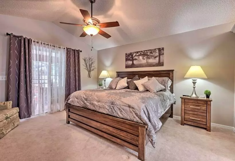 Centrally Located Deltona Home With Pool & Yard