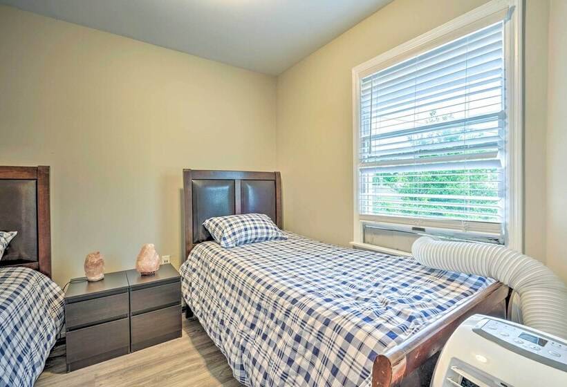 Family Friendly Keansburg Home: Walk To Beach!