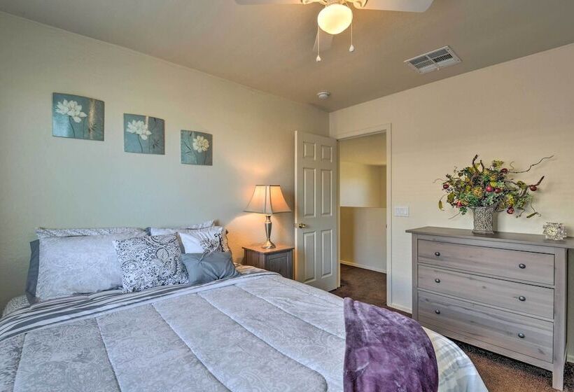San Tan Valley Home W/ Private Pool & Hot Tub!