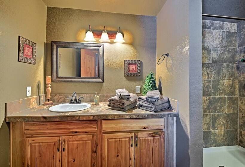 Flagstaff Cabin On 5 Acres W/ Fireplace & Fire Pit