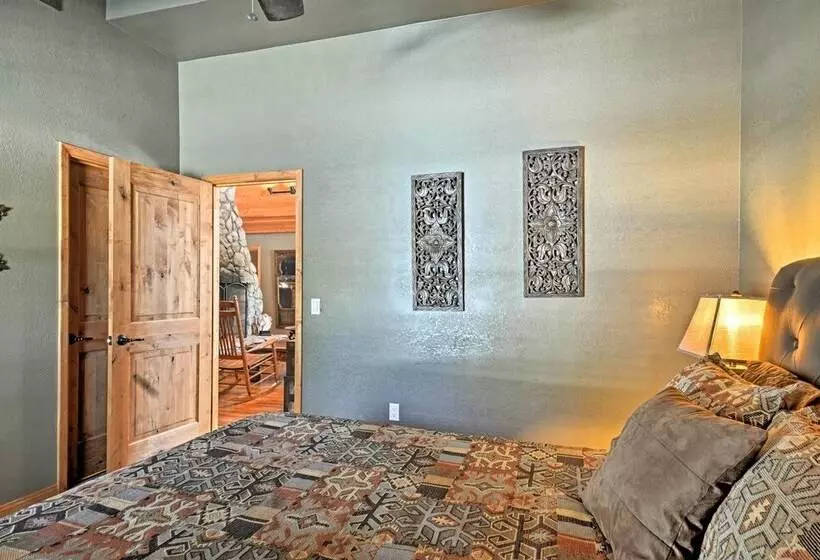 Flagstaff Cabin On 5 Acres W/ Fireplace & Fire Pit