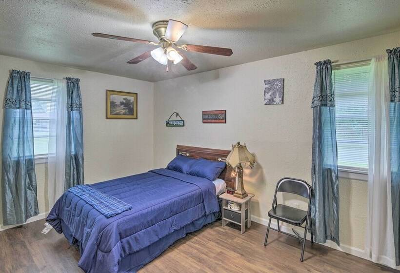 Gulf Coast Home < 2 Mi To Parks & Museums!