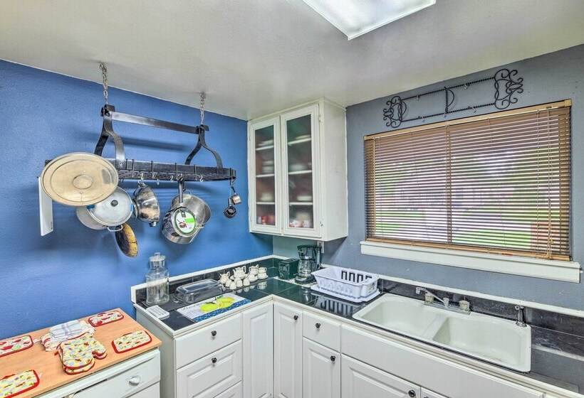 Gulf Coast Home < 2 Mi To Parks & Museums!