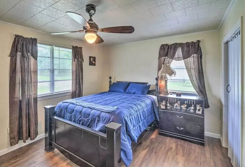 Gulf Coast Home < 2 Mi To Parks & Museums!