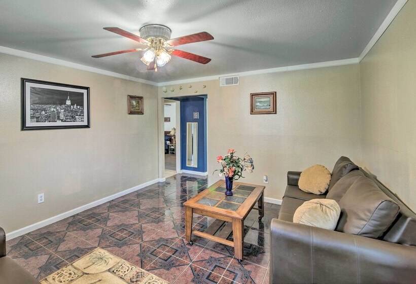 Gulf Coast Home < 2 Mi To Parks & Museums!