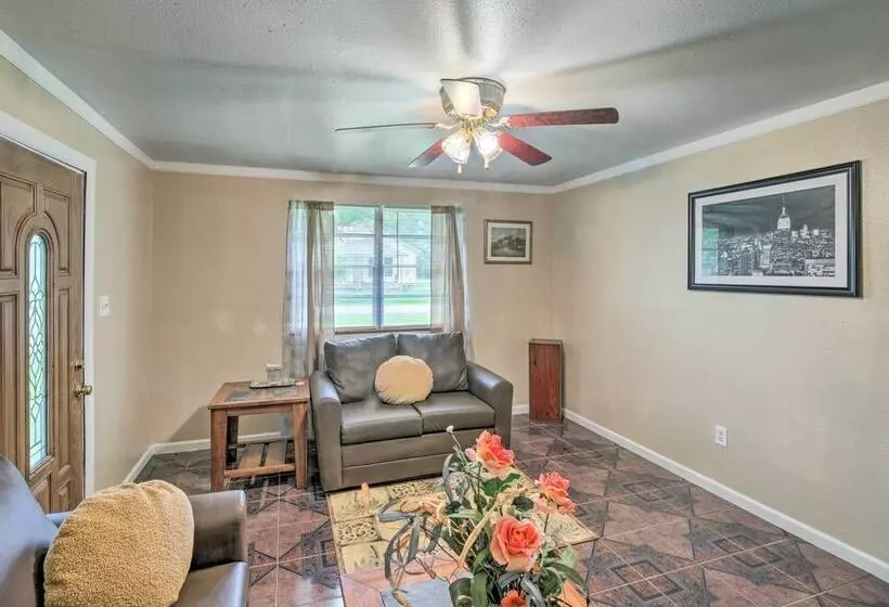 Gulf Coast Home < 2 Mi To Parks & Museums!