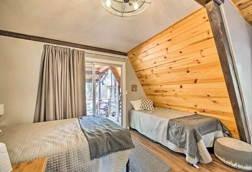 A Frame Pinetop Lakeside Cabin Under The Pines!