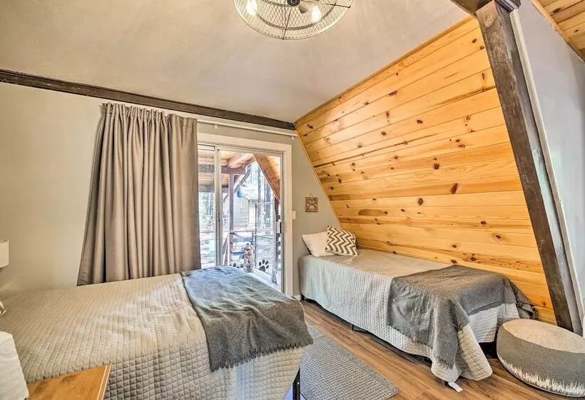 A Frame Pinetop Lakeside Cabin Under The Pines!