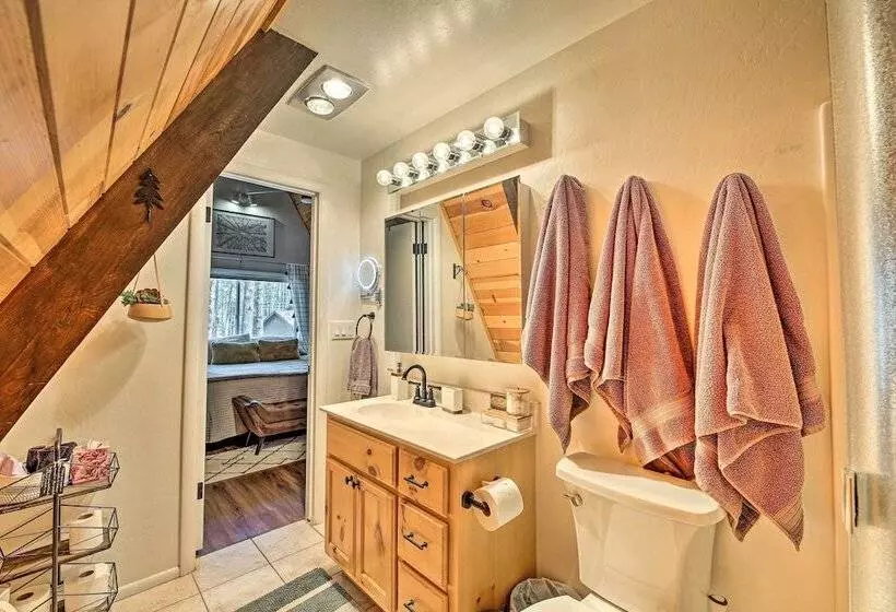 A Frame Pinetop Lakeside Cabin Under The Pines!