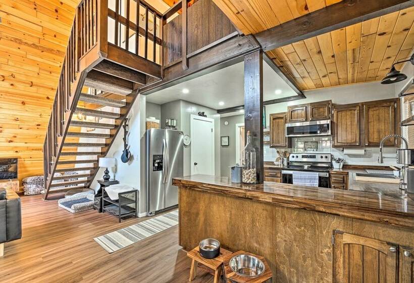 A Frame Pinetop Lakeside Cabin Under The Pines!