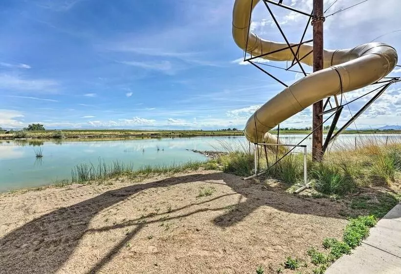 Lakefront Country Home W/ Waterslide & Trampoline!