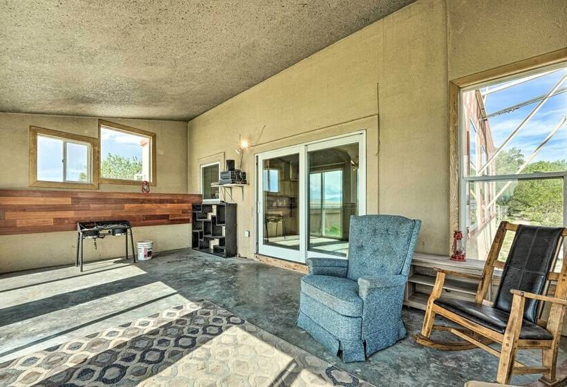 Lakefront Country Home W/ Waterslide & Trampoline!