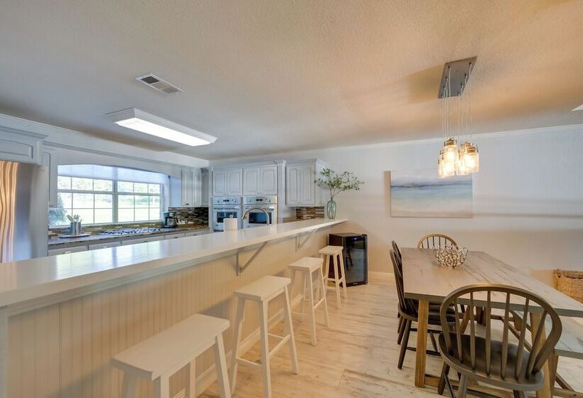 Lakefront Mabank Home W/ Dock: Near Golf Courses