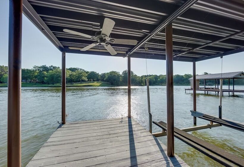 Lakefront Mabank Home W/ Dock: Near Golf Courses