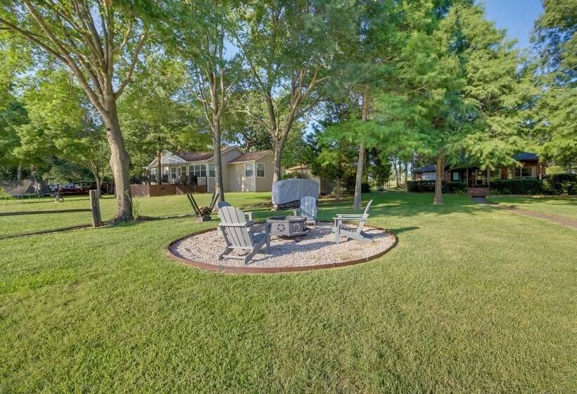 Lakefront Mabank Home W/ Dock: Near Golf Courses